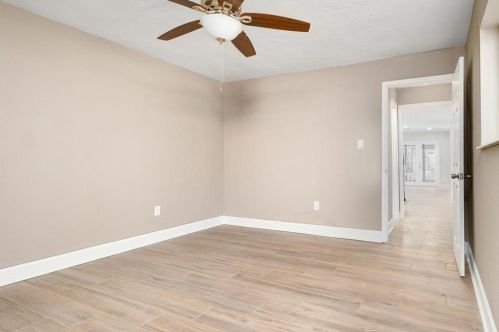 1741 Hialeah, Taylor Lake Village TX 77586-2938 exterior