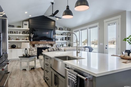 288 200, Wellsville UT 84339-9703 exterior