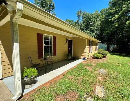 337 Cowan Rd, Porterdale, GA 30016-7556