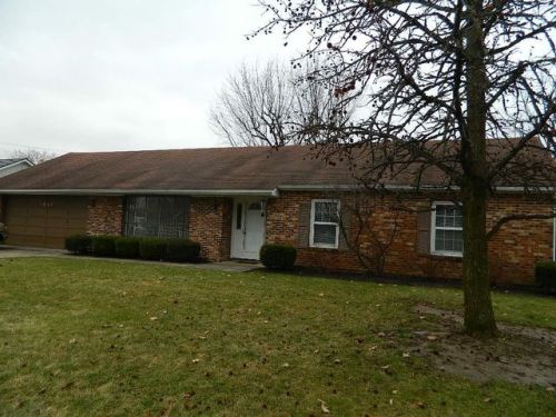 1607 Villa Rd, Springfield OH  45503-1648 exterior
