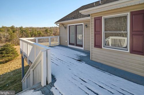 345 Journey Ln, Berkeley Springs WV exterior