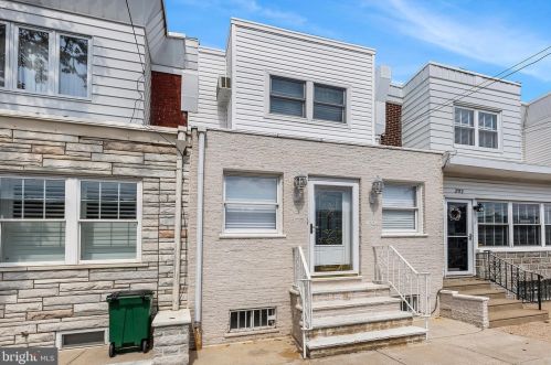 2714 18th St, Philadelphia, PA 19145-4703