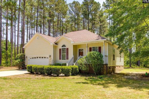 1573 Porter Rd, Cassatt, SC 29032-9274