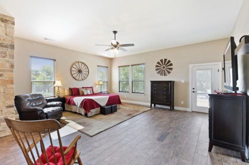 2151 Texas Plume Rd, Cedar Hill TX 75104-3602 exterior