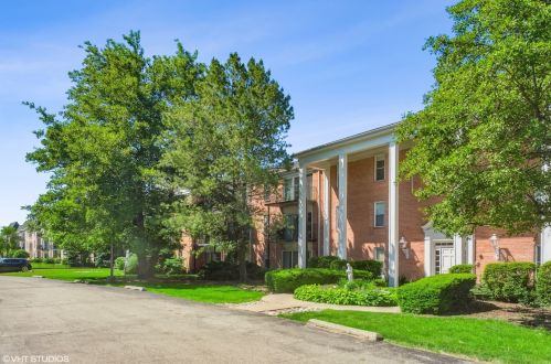 5101 Carriageway Dr, Rolling Meadows, IL 60008-3987