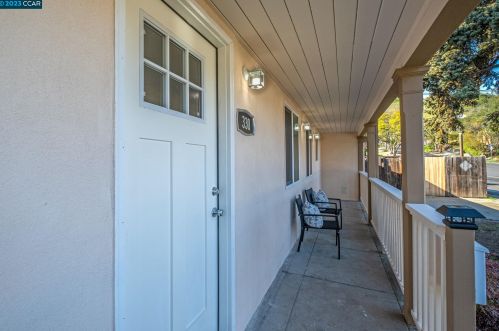 330 H St, Pacheco, CA 94553-3711