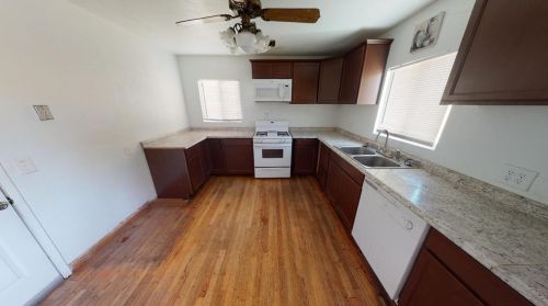 152 Drake Ave, Modesto, CA 95350-4519