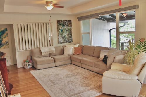 474 Hao St, Honolulu HI  96821-1620 exterior