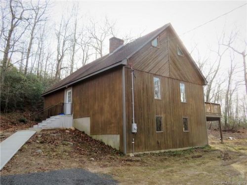 156 Gungy Rd, Colchester, CT 06420-3921