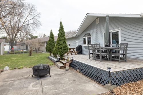 4266 Jasper Dr, Saint Paul MN  55122-2011 exterior