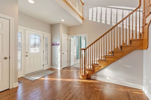 7215 Bannockburn Cir, Bull Valley, IL 60014-6808