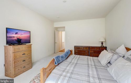 166 Copperfield Dr, Trenton NJ  08648-2583 exterior