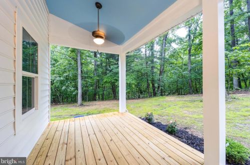 4985 Dry Run Rd, Hedgesville, WV 25427-5694