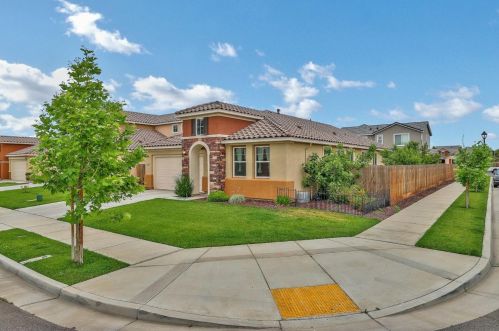 1656 Maidencane Way, Los Banos, CA 93635-8546