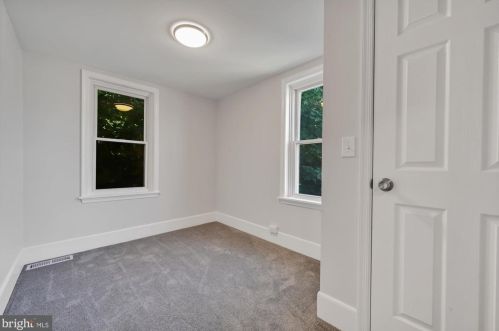 704 Walnut St, Lancaster PA  17602-2435 exterior