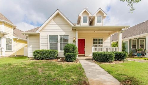 1741 Goodwin Dr, Aubrey, TX 76227-5719
