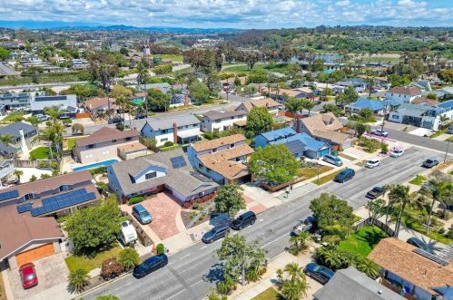 1826 Burroughs St, Oceanside CA  92054-6006 exterior