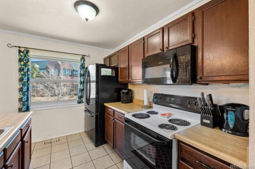 21052 Ida Ave, Denver CO 80015-3304 exterior