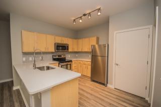 28900 Villebois Dr, Wilsonville OR  97070-7347 exterior