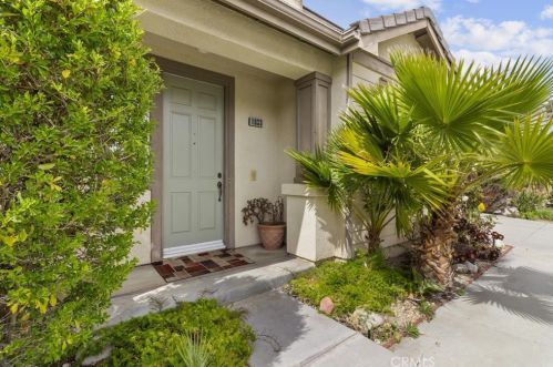 1033 Unidad Way, Oxnard, CA 93030-2565