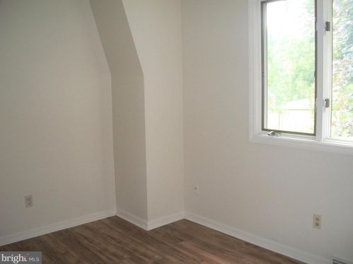 2502 Burgundy Dr, Fallston MD  21047-2112 exterior