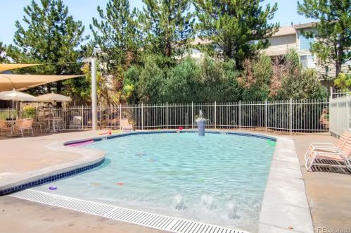 5756 Danube Cir, Aurora CO 80015-5148 exterior