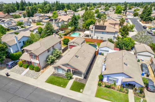 9013 Westpark Dr, Elk Grove CA  95624-1329 exterior