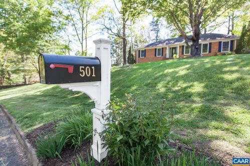 501 Berwick Ct, Charlottesville, VA 22901-1211