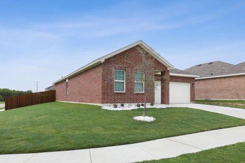 5301 Northfield Dr, Fort Worth TX  76179-4274 exterior