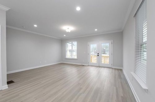 1991 Hollywood Rd, Atlanta GA  30318-1881 exterior