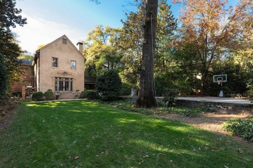 2943 Habersham Rd, Atlanta GA  30305-2847 exterior
