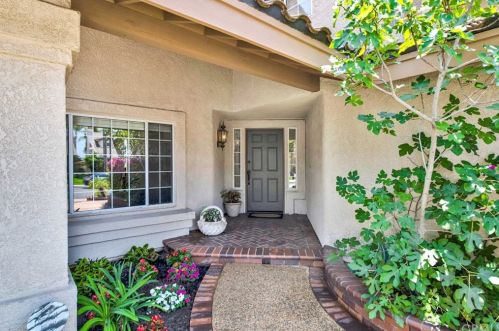 1060 Highridge Ct, Anaheim, CA 92808-2116