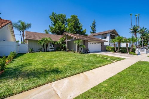 24482 Corta Cresta Dr, El Toro, CA 92630-3915