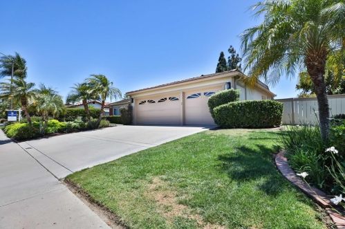 1870 Hacienda Dr, El Cajon, CA 92020-1058