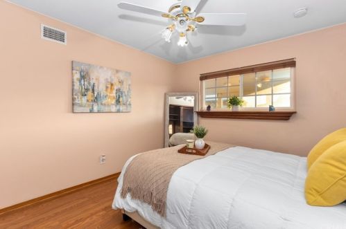 907 Marjan St, Anaheim CA  92806-4823 exterior