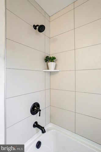 604 Mary St, Lancaster PA  17603-2819 exterior