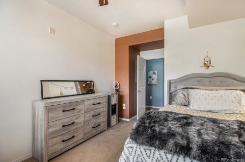 15460 Canyon Gulch Ln, Englewood CO 80112-4704 exterior