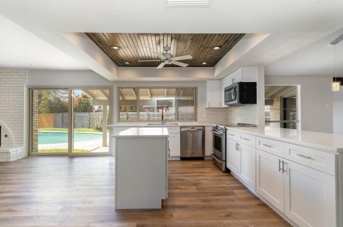 3130 Barton Rd, Carrollton TX 75007-3501 exterior