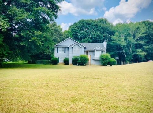72 Riverchase Dr, Villa Rica, GA 30180-7400
