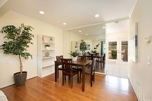 17 Woodfern, Irvine CA  92614-5457 exterior