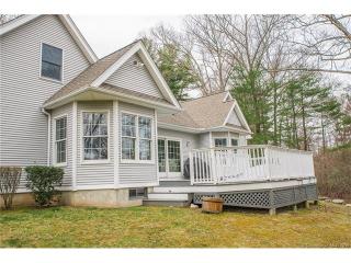 1 Pine Knls, Chester, CT 06412-1059