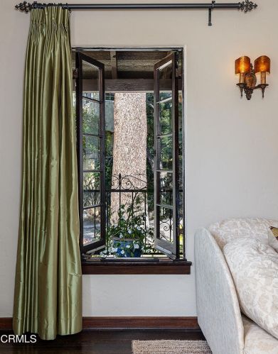 1408 Cordova Ave, Glendale CA  91207-1532 exterior