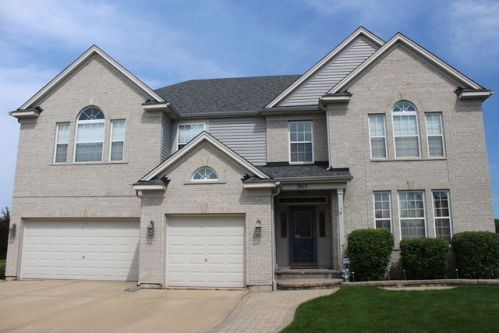 3815 Parsons Rd, Carpentersville, IL 60110-3231