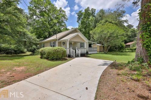 855 Raymond Sheddan Ave, Newnan, GA 30265-1671