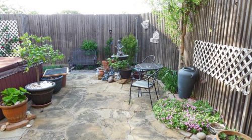 2245 Vly Ml, Carrollton TX 75006-1938 exterior