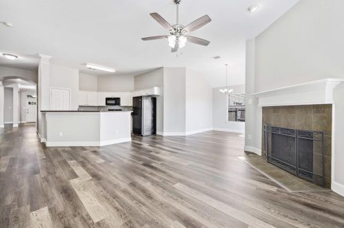 5122 Willow Bend Ln, Garland TX  75048-4581 exterior