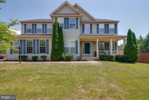 10250 Whistling Wind Ct, Nokesville, VA 20181-3647