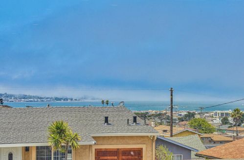 1312 Flores St, Seaside CA exterior