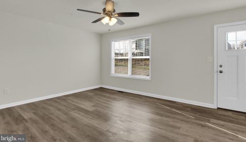 51-L Overlook Dr, Hanover PA  17331-9136 exterior