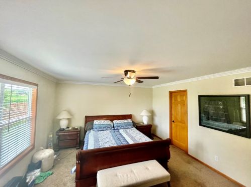 1172 Arneita St, Sycamore IL  60178-1125 exterior